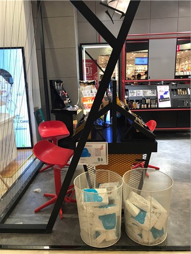 铁艺展示柜定制厂家